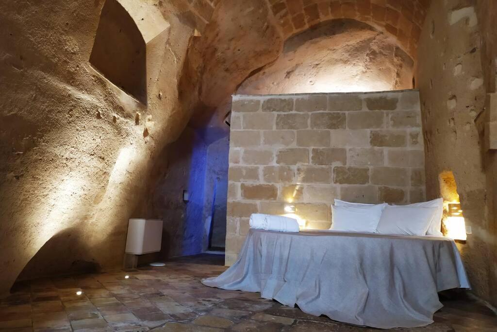 Fornaci 46 Sassi Con Idromassaggio Villa Matera Bagian luar foto